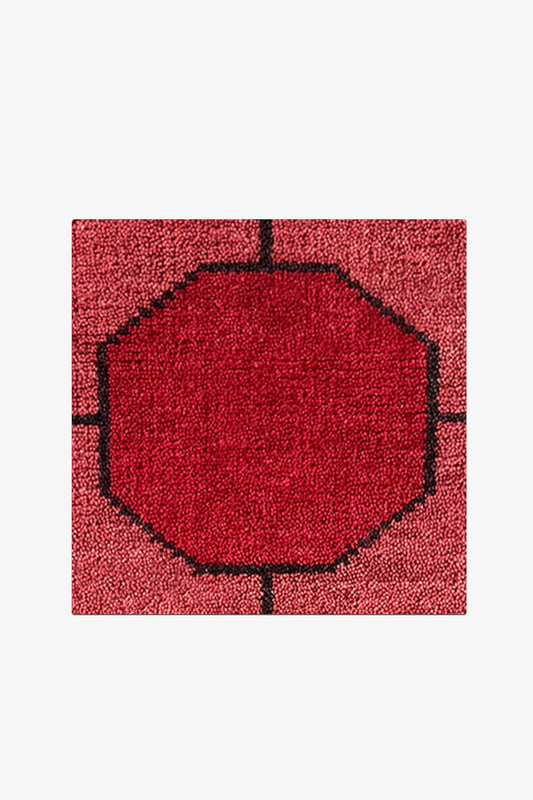 Red Octagon Link Rug Swatch